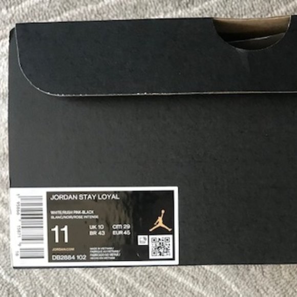 Jordan Stay Loyal - Picture 7 of 9